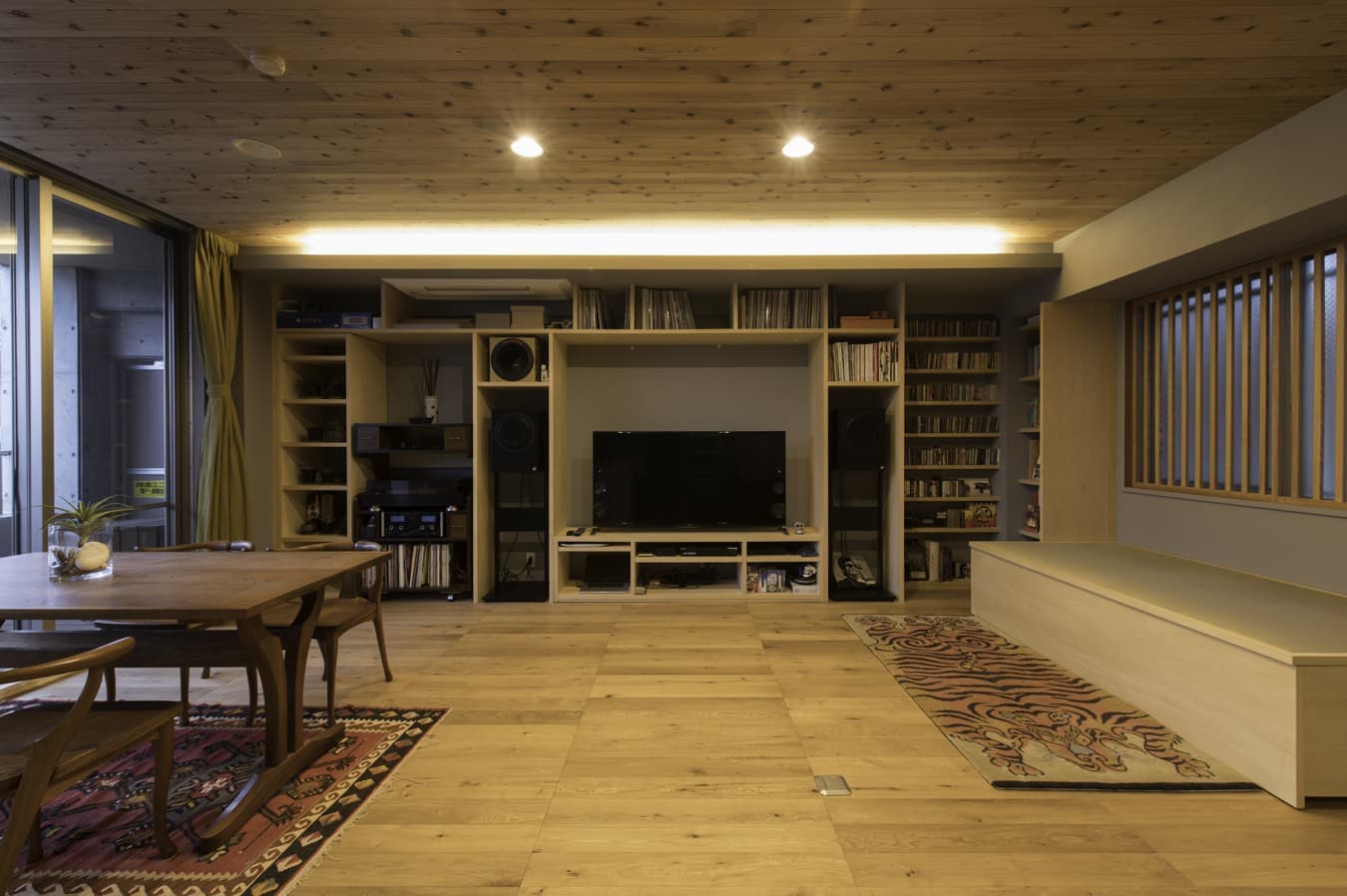 壁面全面造作家具