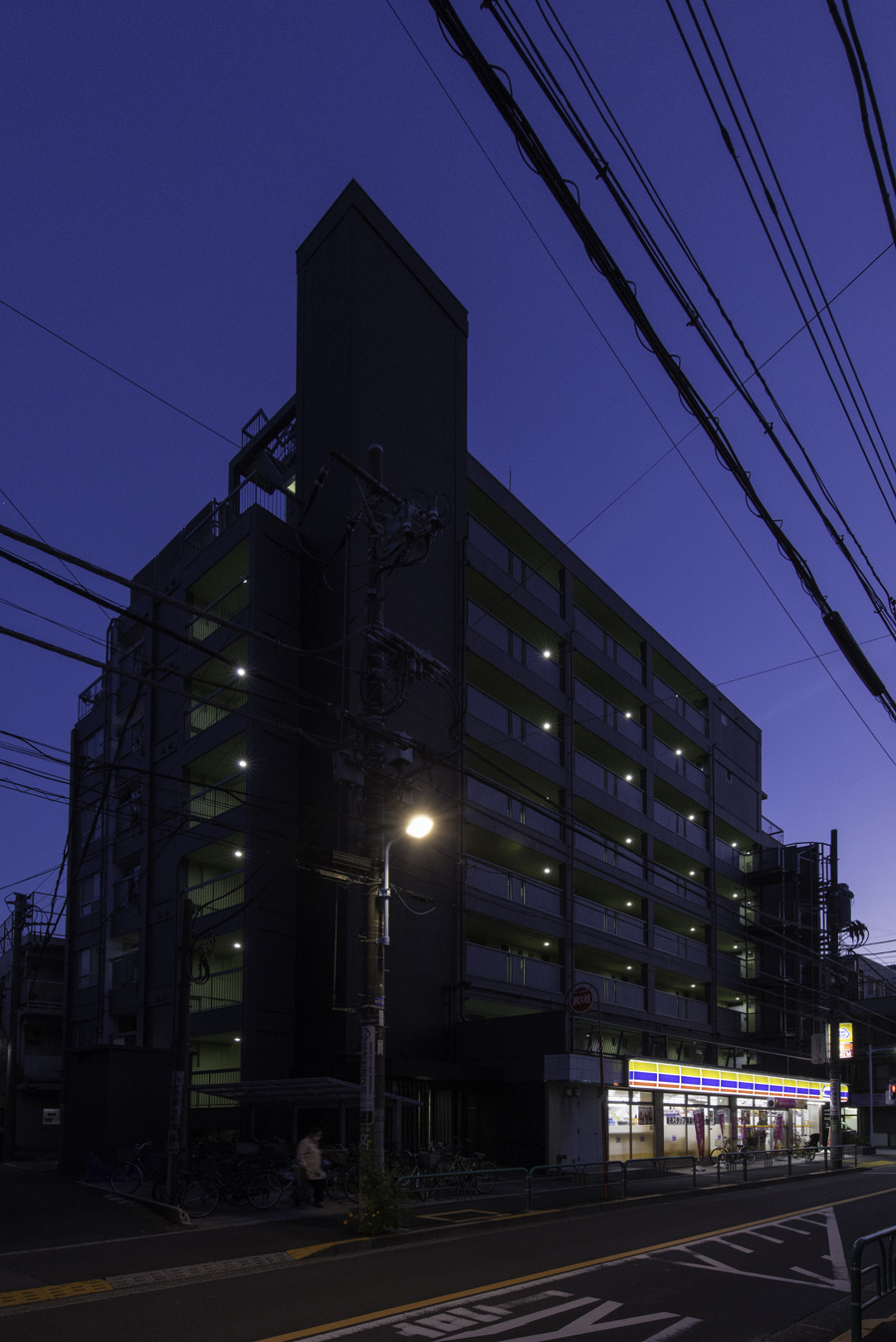 ファサード夜景