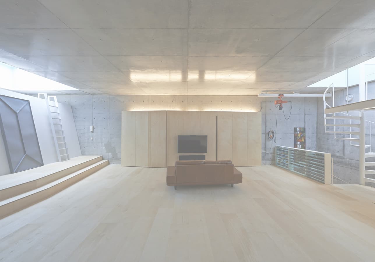 柔らかい間接光が広がるリビング空間