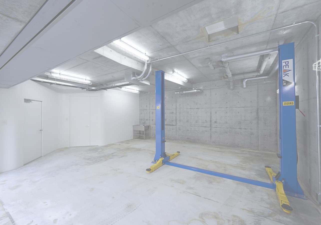 ガレージスペース