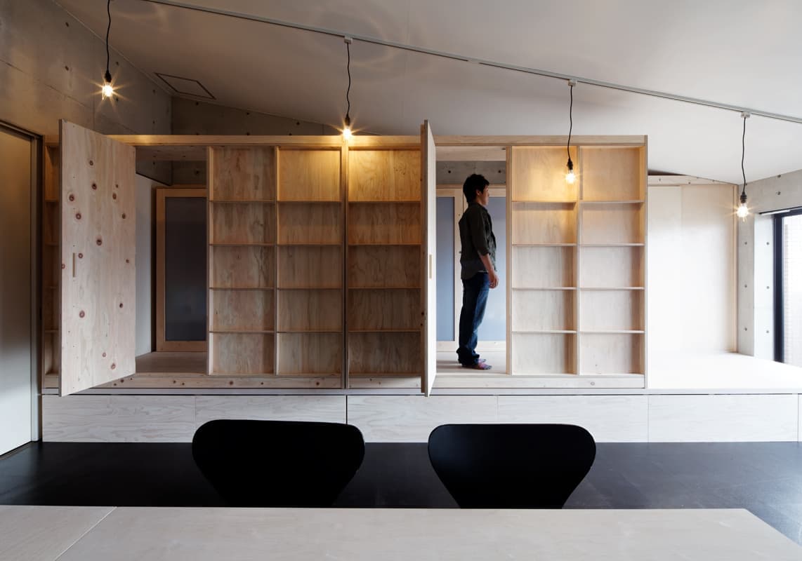 オリジナル家具ノビルーム潜戸オープン