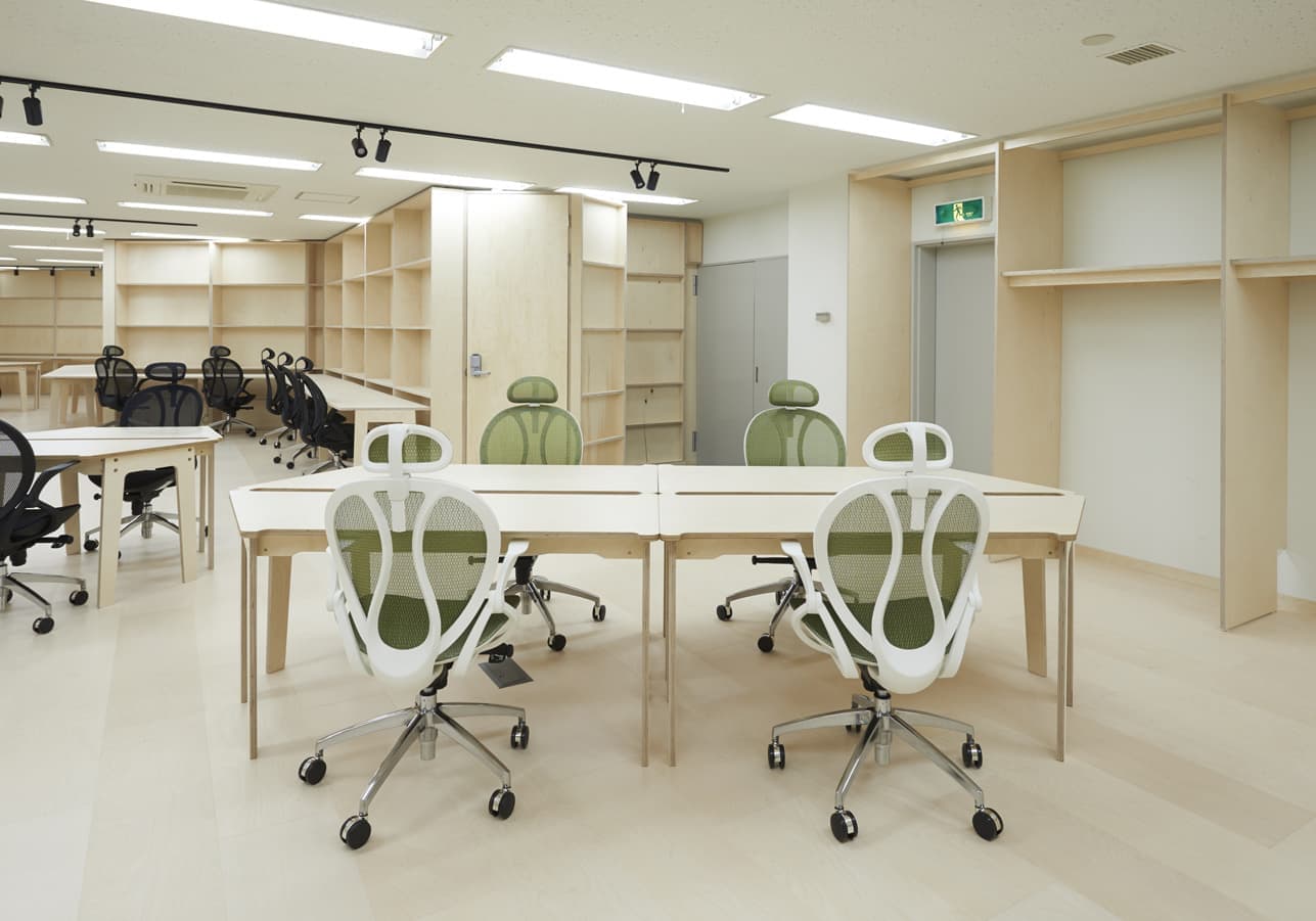 ミーティングテーブル