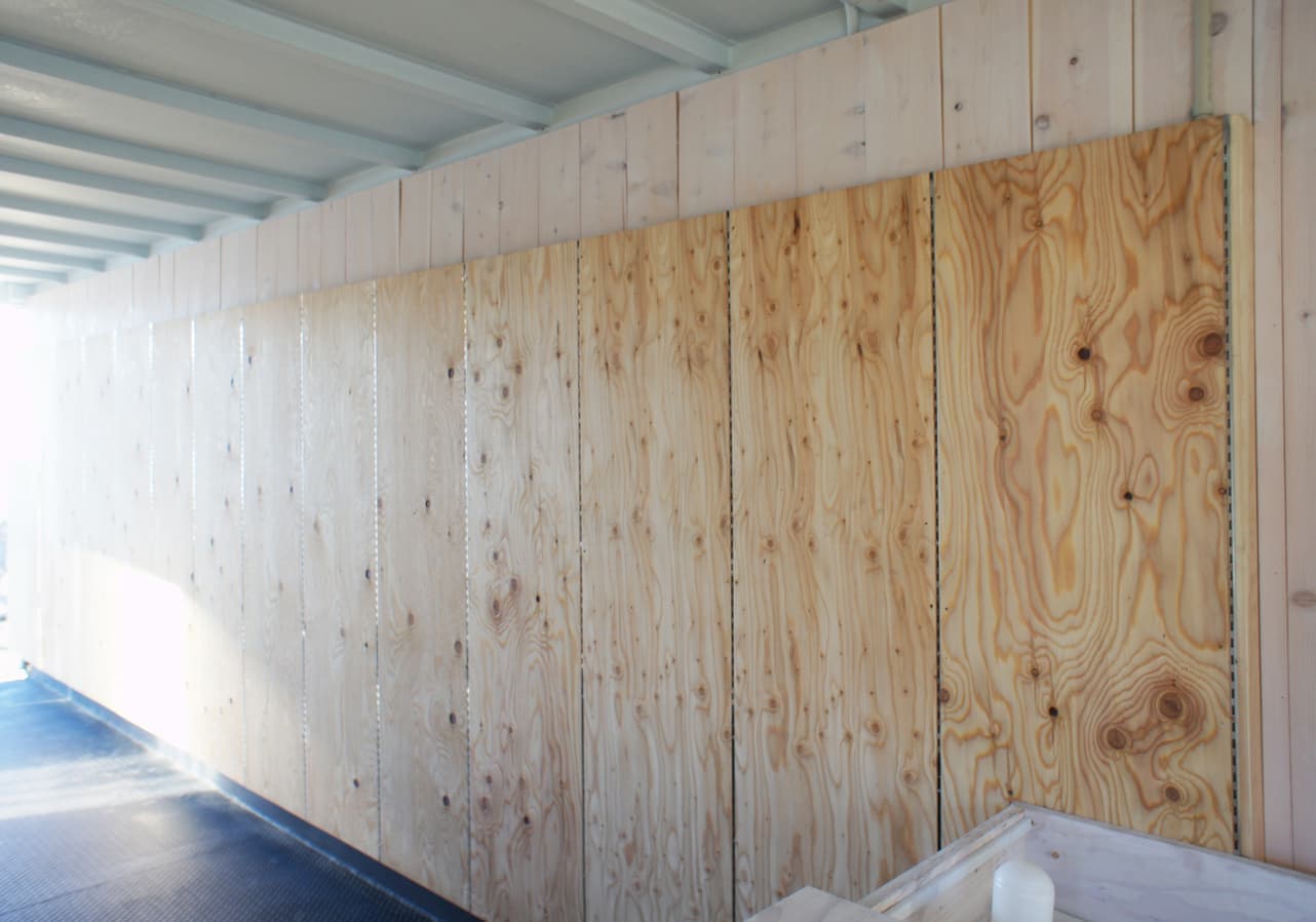 壁面ディスプレイ