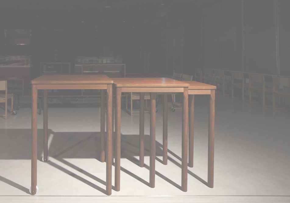 ネストテーブル