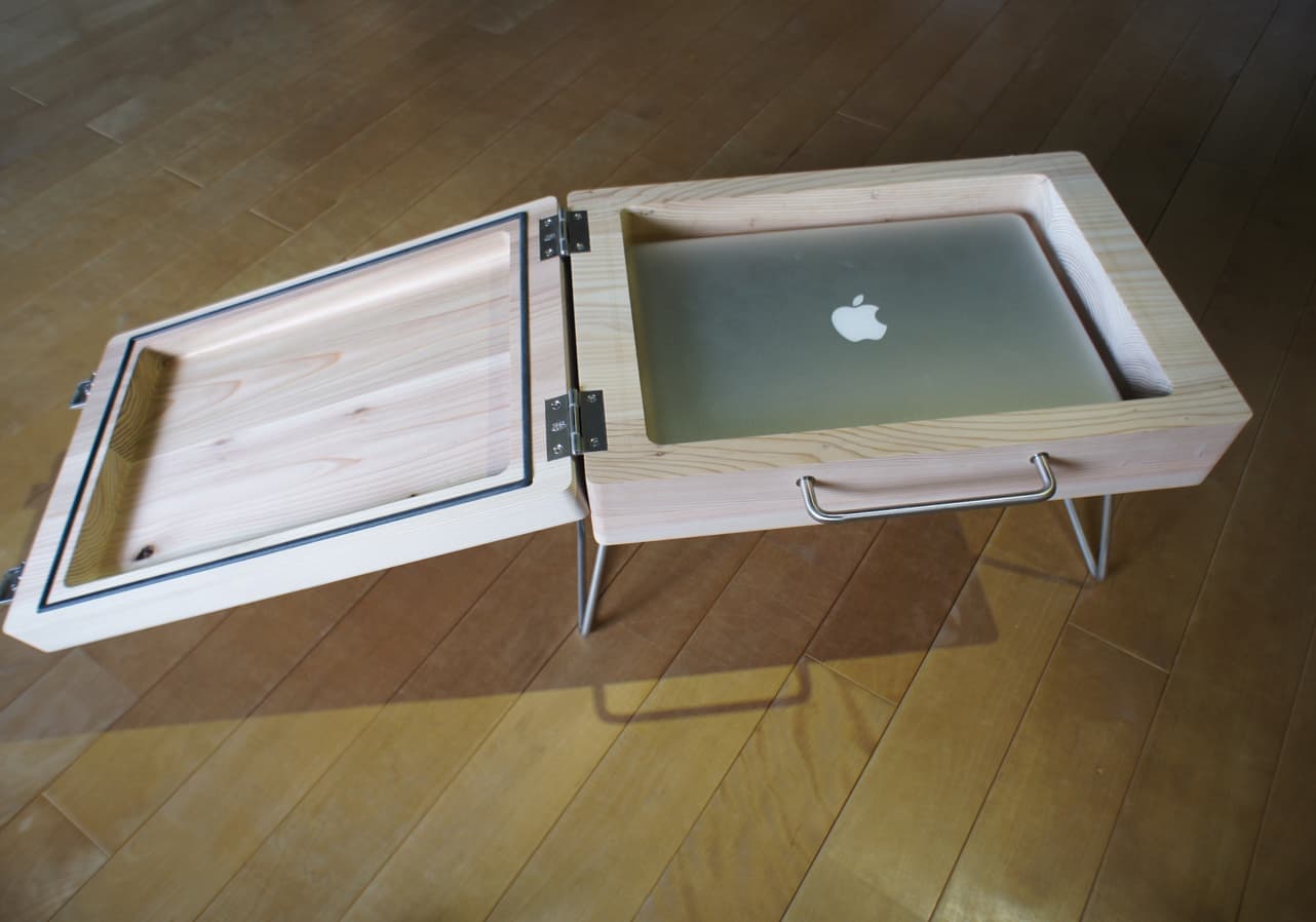 Macbookを収納できるスツール